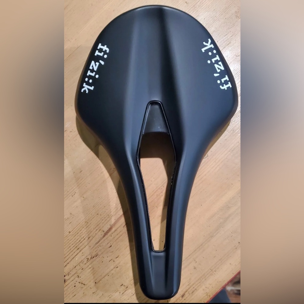 Fizik Argo Tempo R5 Saddle 160mm Cycling Endurance Bike Seat NWOT